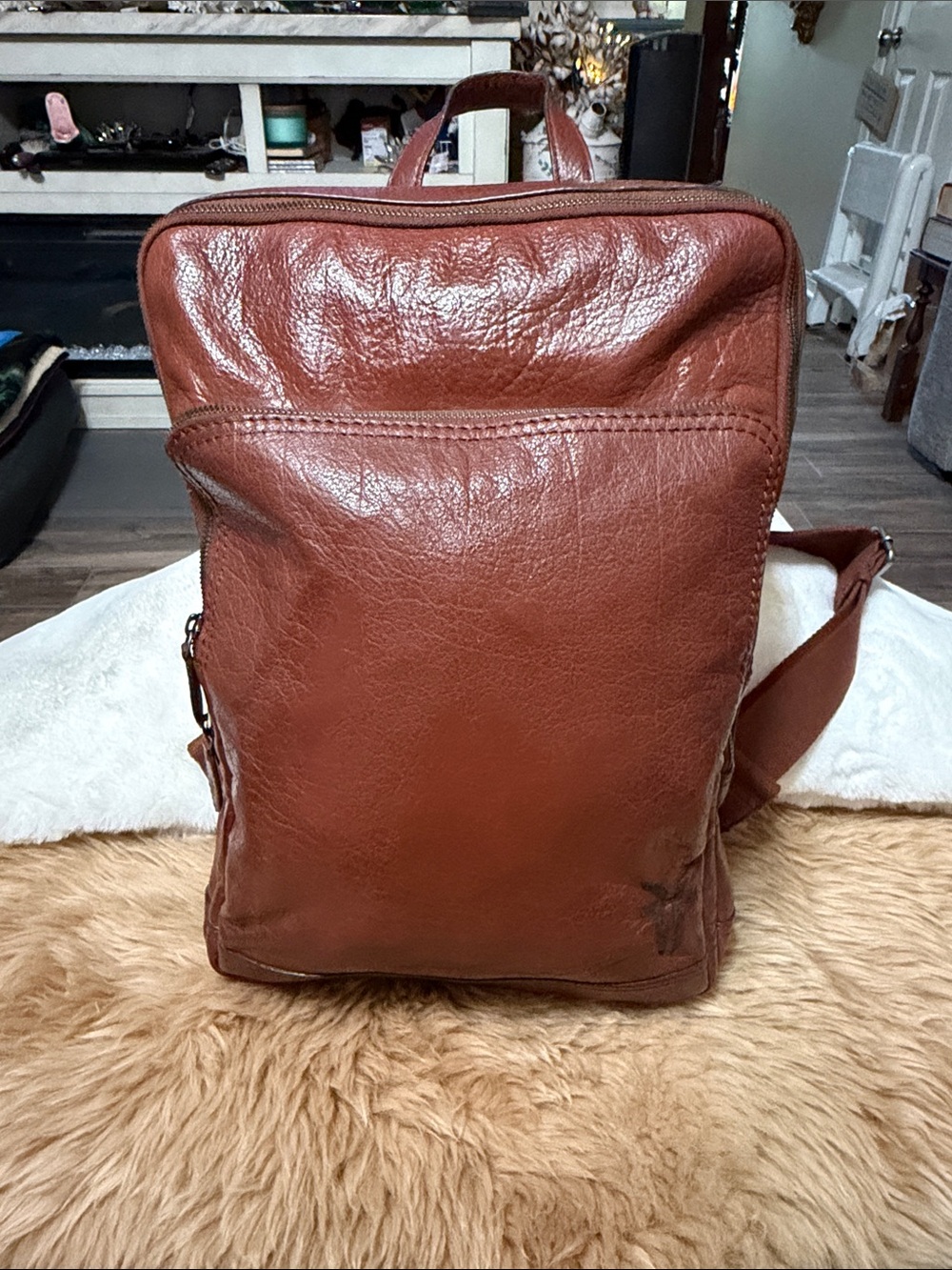 Frye Unisex Laptop Backpack in Brown Leather EUC
